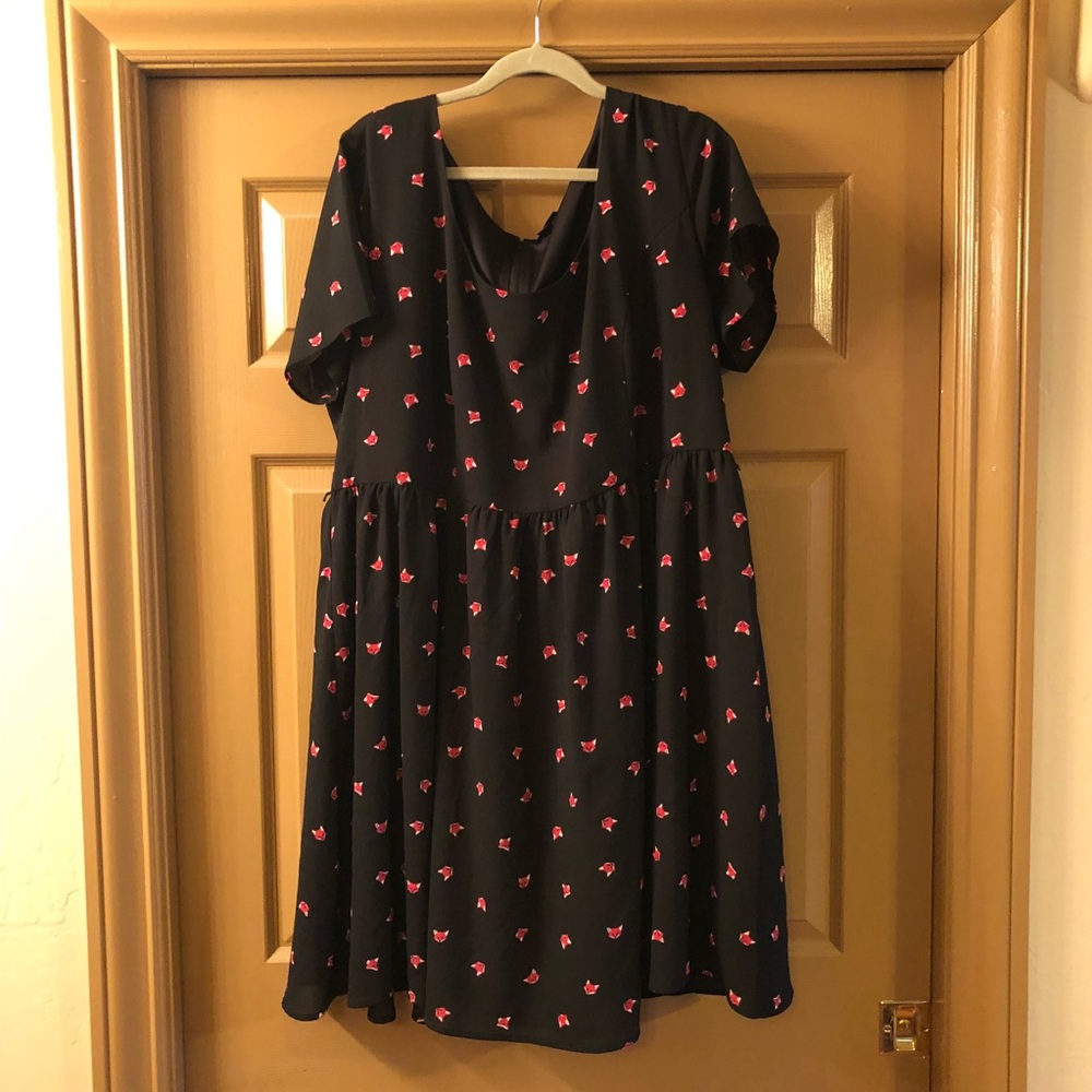 Torrid Size 22 Navy Fox Print Dress